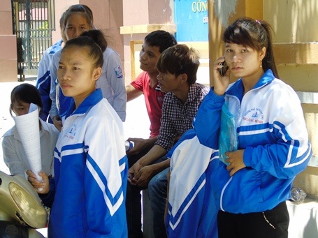 Trường Sa, Hoàng Sa vào đề Văn, thí sinh hào hứng vì làm được bài - 16 Hình ảnh người lính đảo Trường Sa, Hoàng Sa “thổi nóng” đề Văn