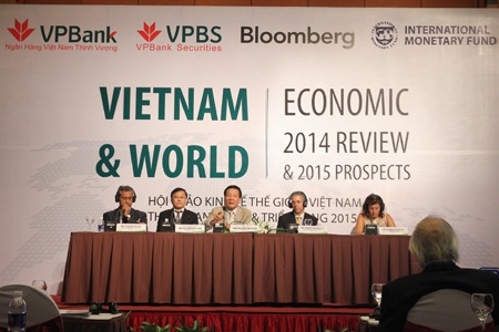 Kinh tế Việt Nam 2015: Phục hồi nhưng còn tiềm ẩn nhiều nguy cơ