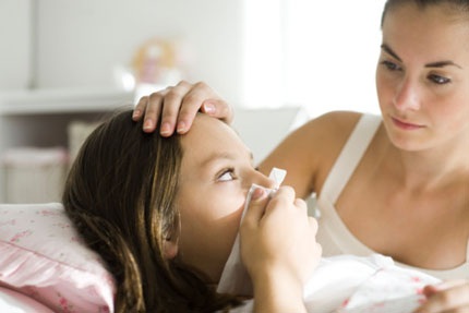 Dinh dưỡng “kháng bệnh” trong mùa lạnh - 3 Thời tiết vào mùa lạnh, nhiều trẻ nhỏ bị ho, sốt, viêm mũi