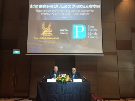 Chủ tịch, Tổng Giám đốc Tập đoàn Tân Hoàng Minh, Ông Đỗ Anh Dũng (phải)