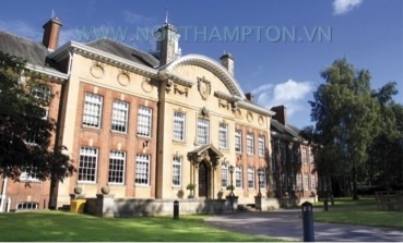 ĐH Northampton: Phỏng vấn và trao hổng bổng lên tới 100% - 1 Đại Học Northampton và các con số: