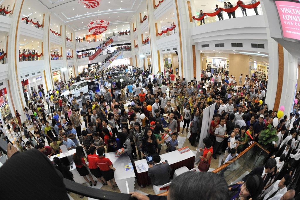 Warburg Pincus đầu tư thêm 100 triệu USD vào Vincom Retail