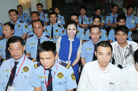 'Nữ hoàng ngành bảo vệ' được các nhân viên yêu quý, ngưỡng mộ