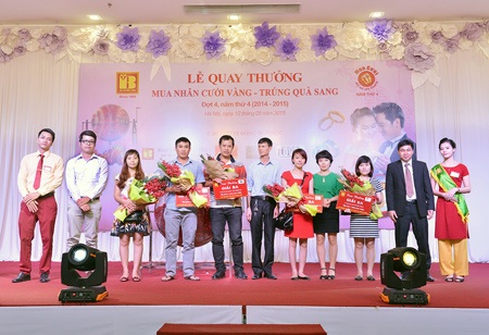 - Giải ba thứ nhất: