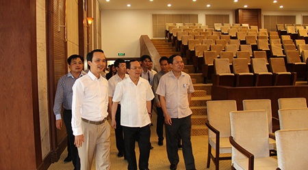 Thăm Trung tâm Hội nghị Quốc tế (FLC Conference Center)