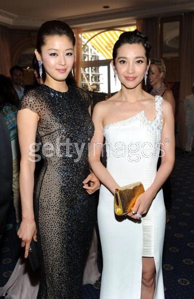 “Cô nàng ngổ ngáo” hồi hộp khi tới Cannes dự LHP - 30 “Cô nàng ngổ ngáo” hồi hộp khi tới Cannes dự LHP - 30