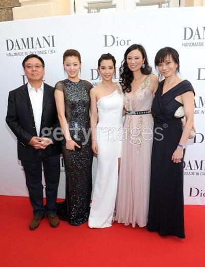 “Cô nàng ngổ ngáo” hồi hộp khi tới Cannes dự LHP - 32 “Cô nàng ngổ ngáo” hồi hộp khi tới Cannes dự LHP - 32