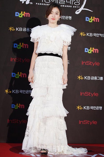 Sao khoe sắc tại lễ trao giải nghệ thuật Baeksang - 11 Sao khoe sắc tại lễ trao giải nghệ thuật Baeksang - 11