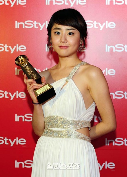 Sao khoe sắc tại lễ trao giải nghệ thuật Baeksang - 17 Sao khoe sắc tại lễ trao giải nghệ thuật Baeksang - 17