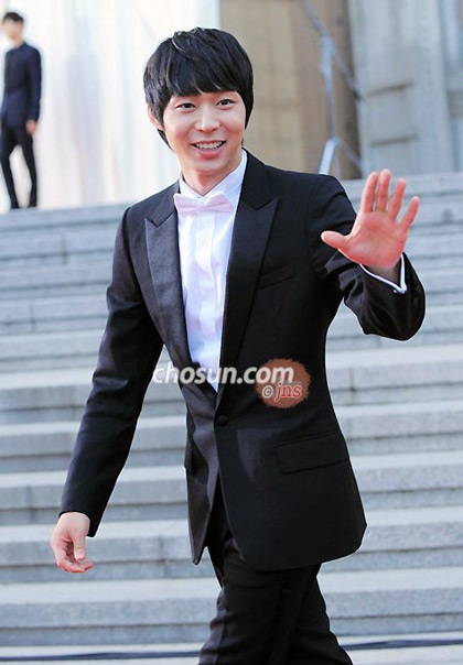 Sao khoe sắc tại lễ trao giải nghệ thuật Baeksang - 32 Sao khoe sắc tại lễ trao giải nghệ thuật Baeksang - 32