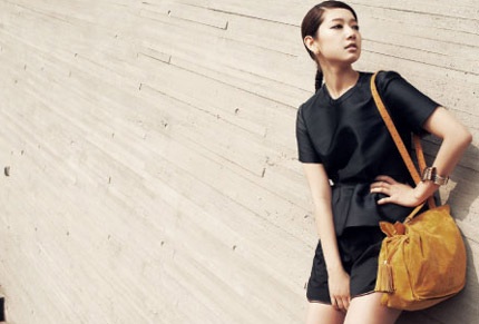 Sao 9X Park Shin Hye hướng tới phong cách gợi cảm  - 18