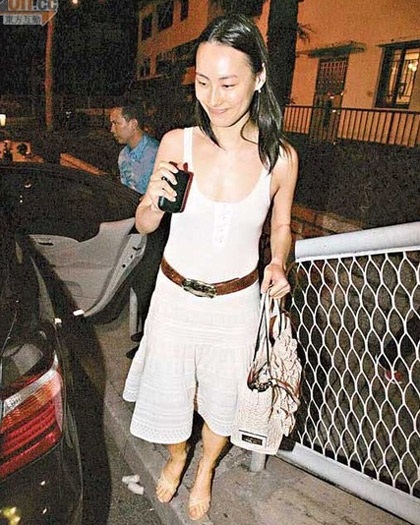 Lương Lạc Thi rạng rỡ ngày tái xuất - 1