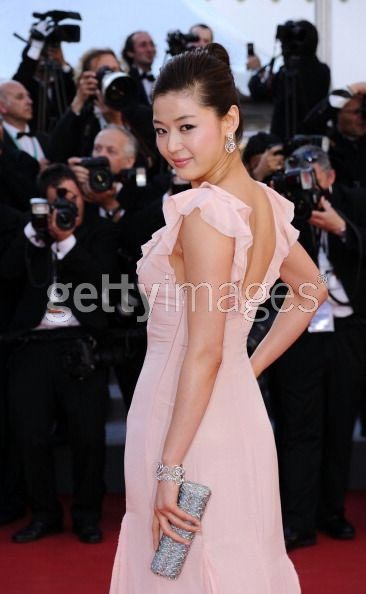 “Cô nàng ngổ ngáo” hồi hộp khi tới Cannes dự LHP - 5 “Cô nàng ngổ ngáo” hồi hộp khi tới Cannes dự LHP - 5