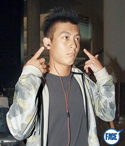 Trương Bá Chi ở cùng khách sạn với Trần Quán Hy - 1