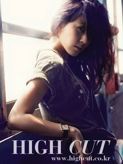 Kim Ha Neul khoe vẻ cá tính và quyến rũ  - 12