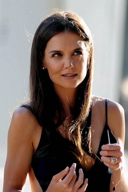 “Bà Cruise” lột xác trong buổi giới thiệu phim mới - 8