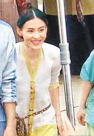 “Trương Bá Chi là một bà mẹ nhạy cảm” - 4