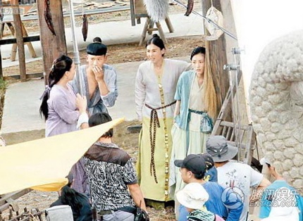 “Trương Bá Chi là một bà mẹ nhạy cảm” - 5