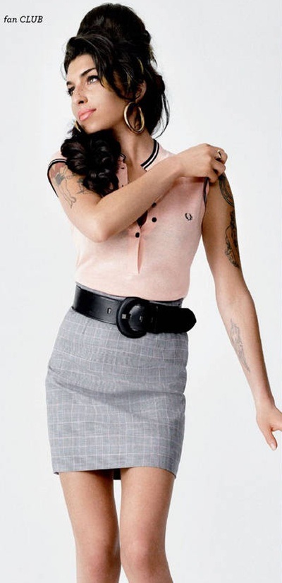 Cuộc đời ngắn ngủi của ca sĩ đa tài Amy Winehouse - 7