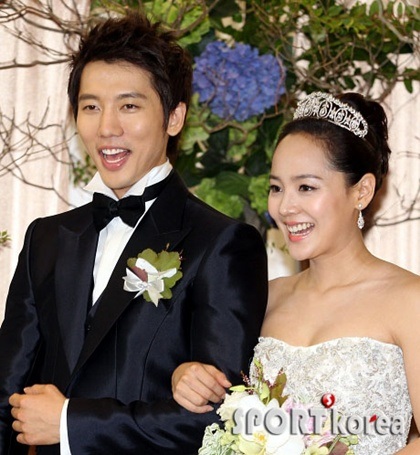 Cô dâu Eugene rạng rỡ trong ngày trọng đại - 4 Cô dâu Eugene rạng rỡ trong ngày trọng đại - 4