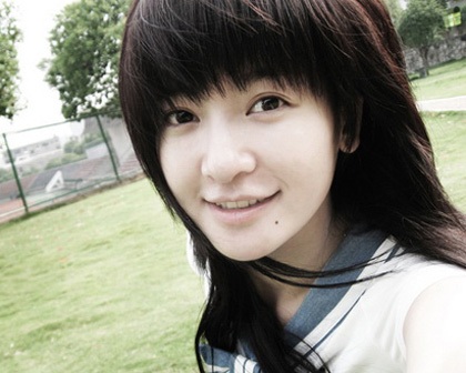 Tiểu Yến Tử "mới" bị tố khai man tuổi - 1