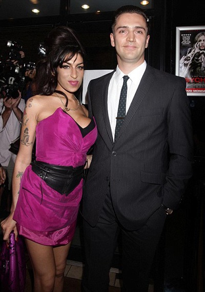 Amy Winehouse để lại tài sản trị giá 10 triệu bảng Anh - 2 Amy Winehouse để lại tài sản trị giá 10 triệu bảng Anh - 2