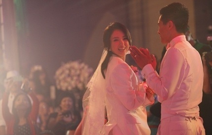 Những hình ảnh đáng nhớ trong lễ cưới của mỹ nhân Đổng Tuyền - 16