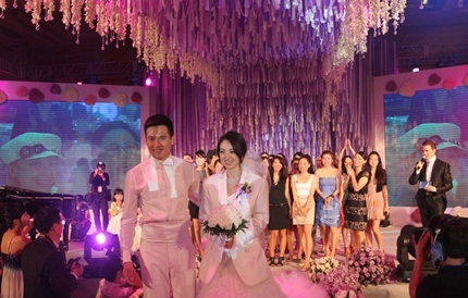 Những hình ảnh đáng nhớ trong lễ cưới của mỹ nhân Đổng Tuyền - 4