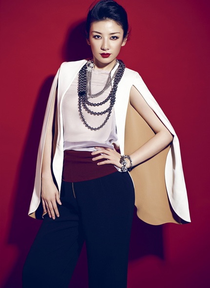 Huỳnh Dịch kiêu kỳ, Thư Kỳ gợi cảm  - 6