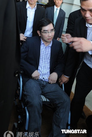 Cặp sinh đôi của Lê Tư lần đầu lộ diện  - 12