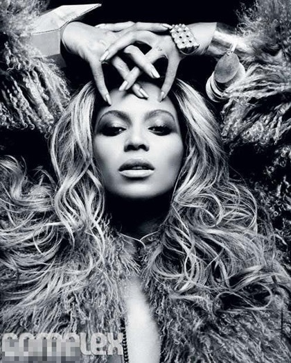 Diva da màu Beyonce khoe đường cong tuyệt mỹ - 10 Diva da màu Beyonce khoe đường cong tuyệt mỹ - 10