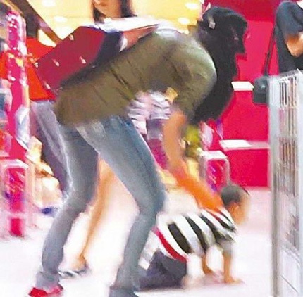 Trương Bá Chi đưa các con đi chơi - 10