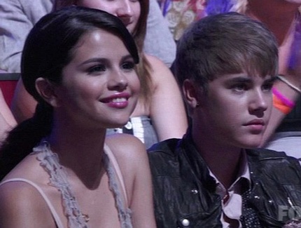 Selena Gomez và Justin Bieber phủ nhận tin đồn chia tay - 2