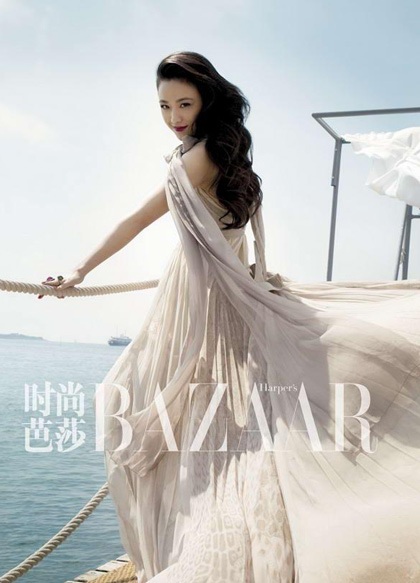 Thang Duy hút hồn với son đỏ, Lưu Tư khoe dáng thon gọn sau sinh - 7