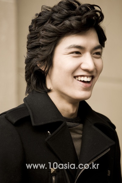 Lee Min Ho bị nghi phẫu thuật thẩm mỹ - 6