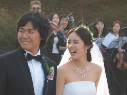 Những cặp tình nhân xứ Hàn “nên duyên” từ phim trường - 4