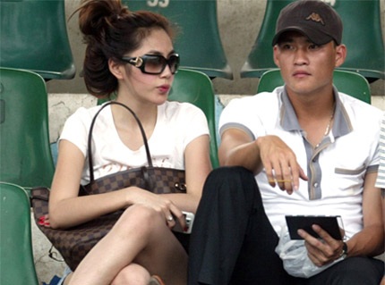 Thủy Tiên phản ứng trước thông tin “sống thử với Công Vinh” - 2