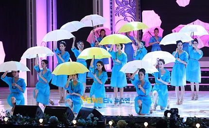 Nữ sinh viên thời trang đăng quang Hoa hậu Hàn Quốc 2011 - 12