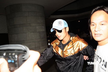 Vợ chồng Trương Bá Chi tái ngộ mừng sinh nhật con trai - 3 Vợ chồng Trương Bá Chi tái ngộ mừng sinh nhật con trai - 3