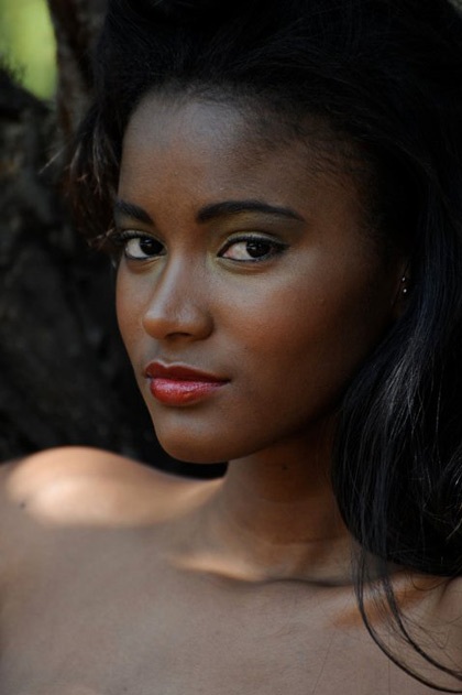 Vẻ nóng bỏng của tân hoa hậu Hoàn vũ - 19