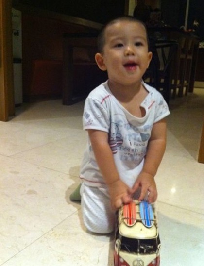 Khoảnh khắc đáng yêu của quý tử nhà “người đẹp cổ trang” Hồ Tịnh - 12 Khoảnh khắc đáng yêu của quý tử nhà “người đẹp cổ trang” Hồ Tịnh - 12