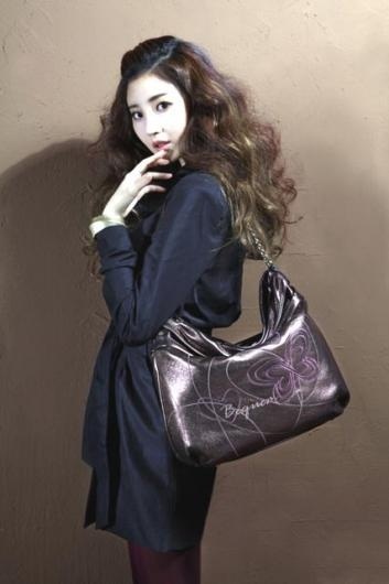 Cư dân mạng xôn xao vì ảnh cũ của cựu hoa hậu xứ Hàn - 15