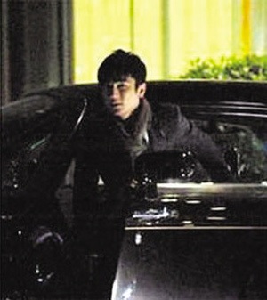 Bạn trai cũ Châu Tấn bị khởi tố - 1