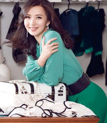 Mỹ nhân Trần Hảo rạng ngời và thon gọn vài tháng sau sinh - 1