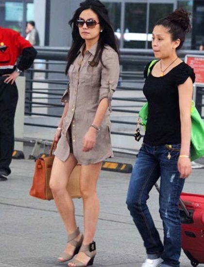 Sao châu Á “kết” trào lưu mặc “áo quên quần” - 2