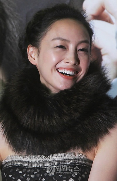 Lee Na Young bị thất sủng vì chia tay với Bae Yong Joon? - 5