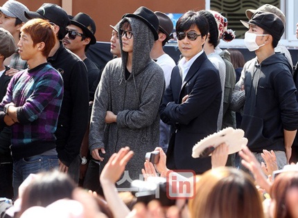 Bi (Rain) chính thức đi bộ đội - 6