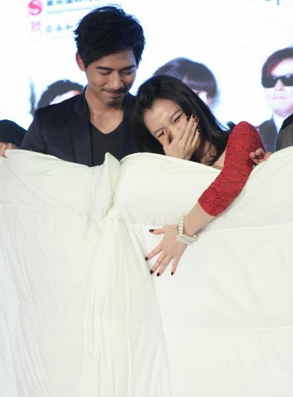 Cặp đôi của “Cơn lốc tình yêu” tình cảm ngày tái ngộ  - 10