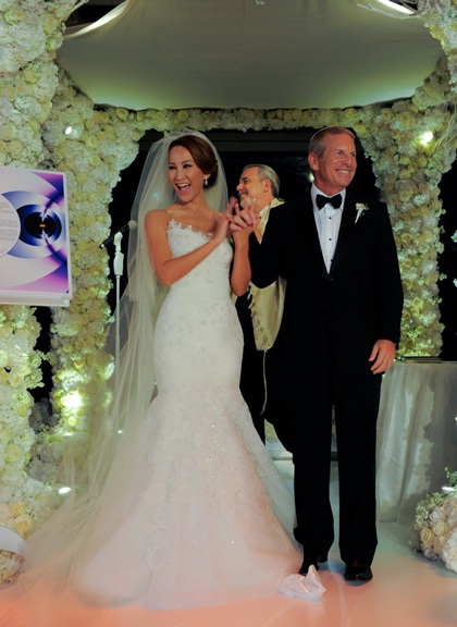 “Đột nhập” tiệc cưới 20 triệu đô của Coco Lee - 8