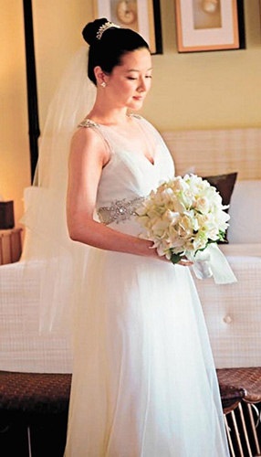 “Nàng Dae Jang Geum” Lee Young Ae lần đầu khoe ảnh cưới - 1